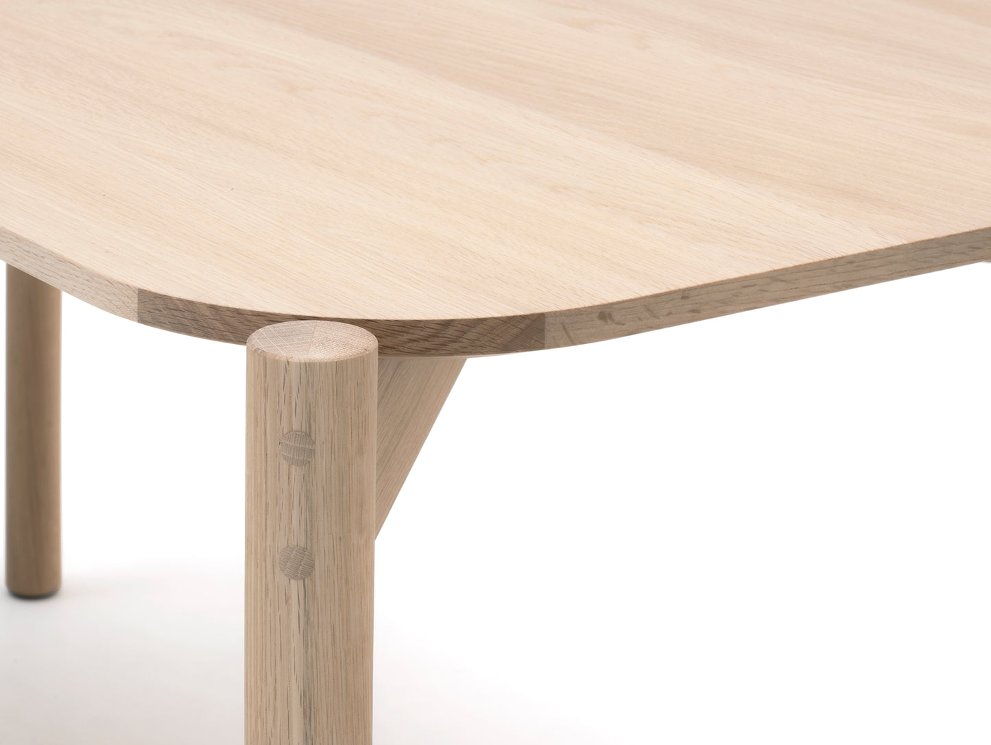 Castor Table by Karimoku New Standard - Lacquered Oak