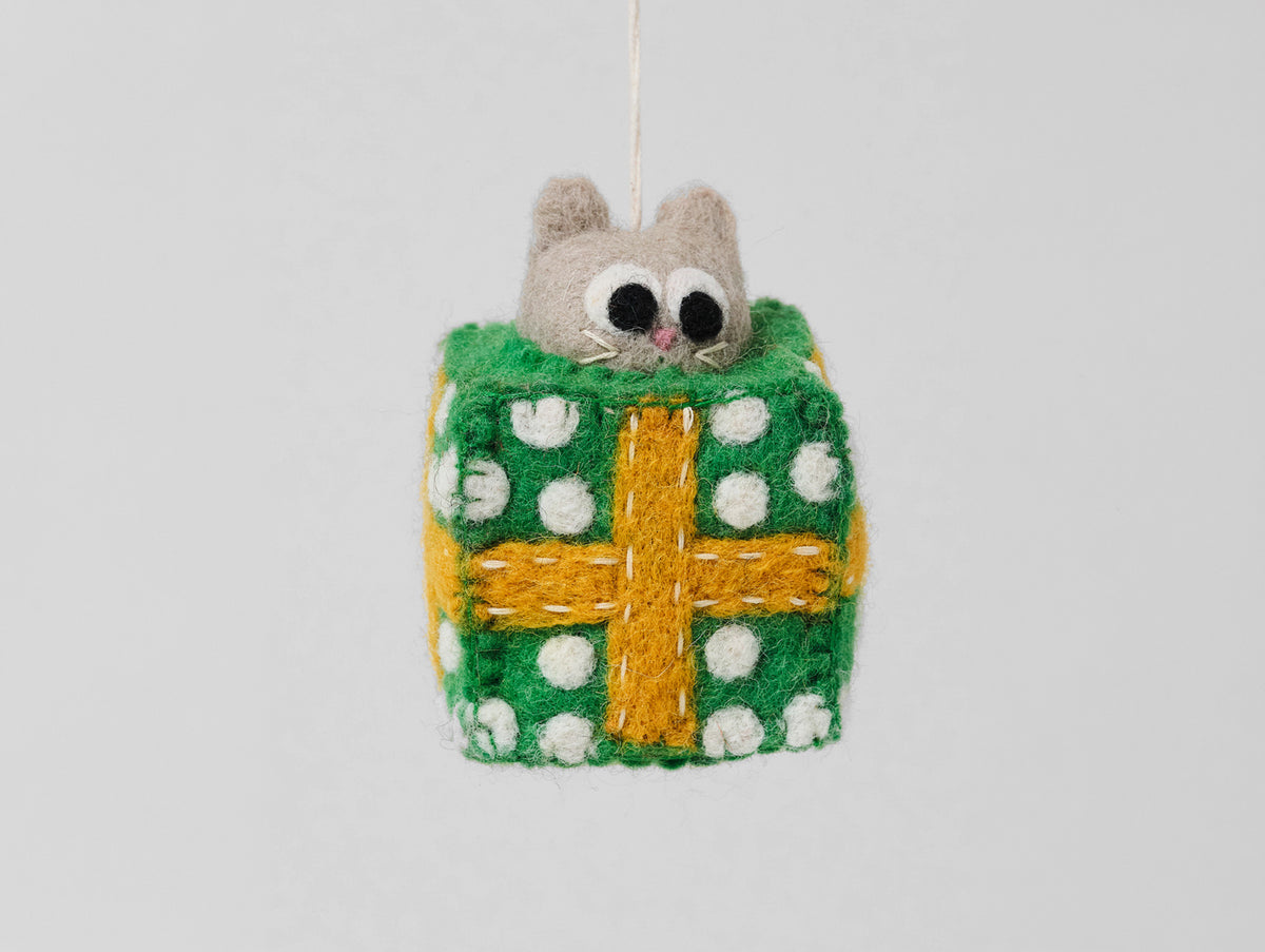 Roland Green / White Dots Felt Hanging Decorations