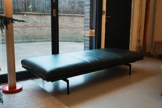 Outline Daybed / Dark Green Refine Leather / Factory 2nd