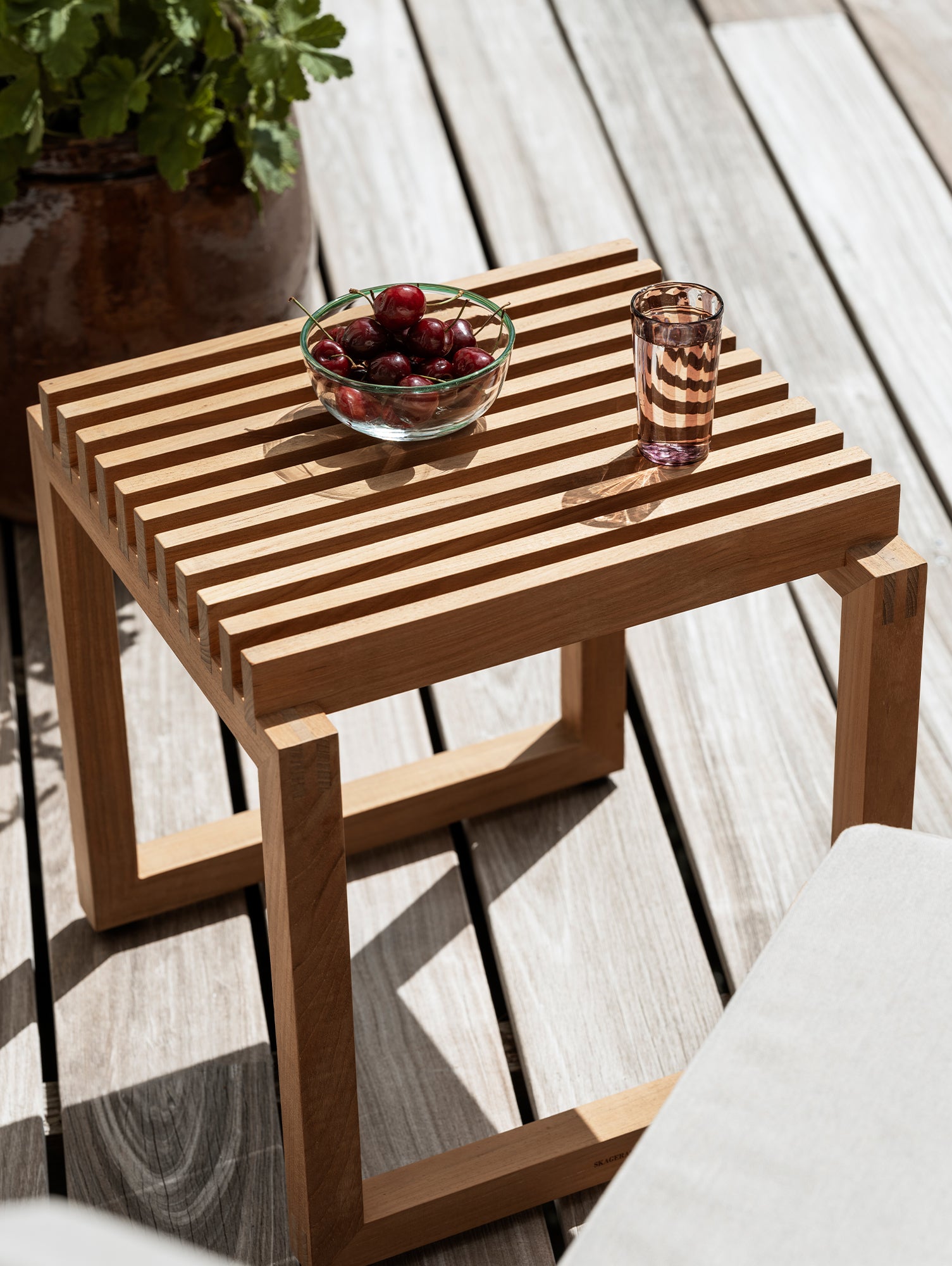 Cutter Stool by Fritz Hansen