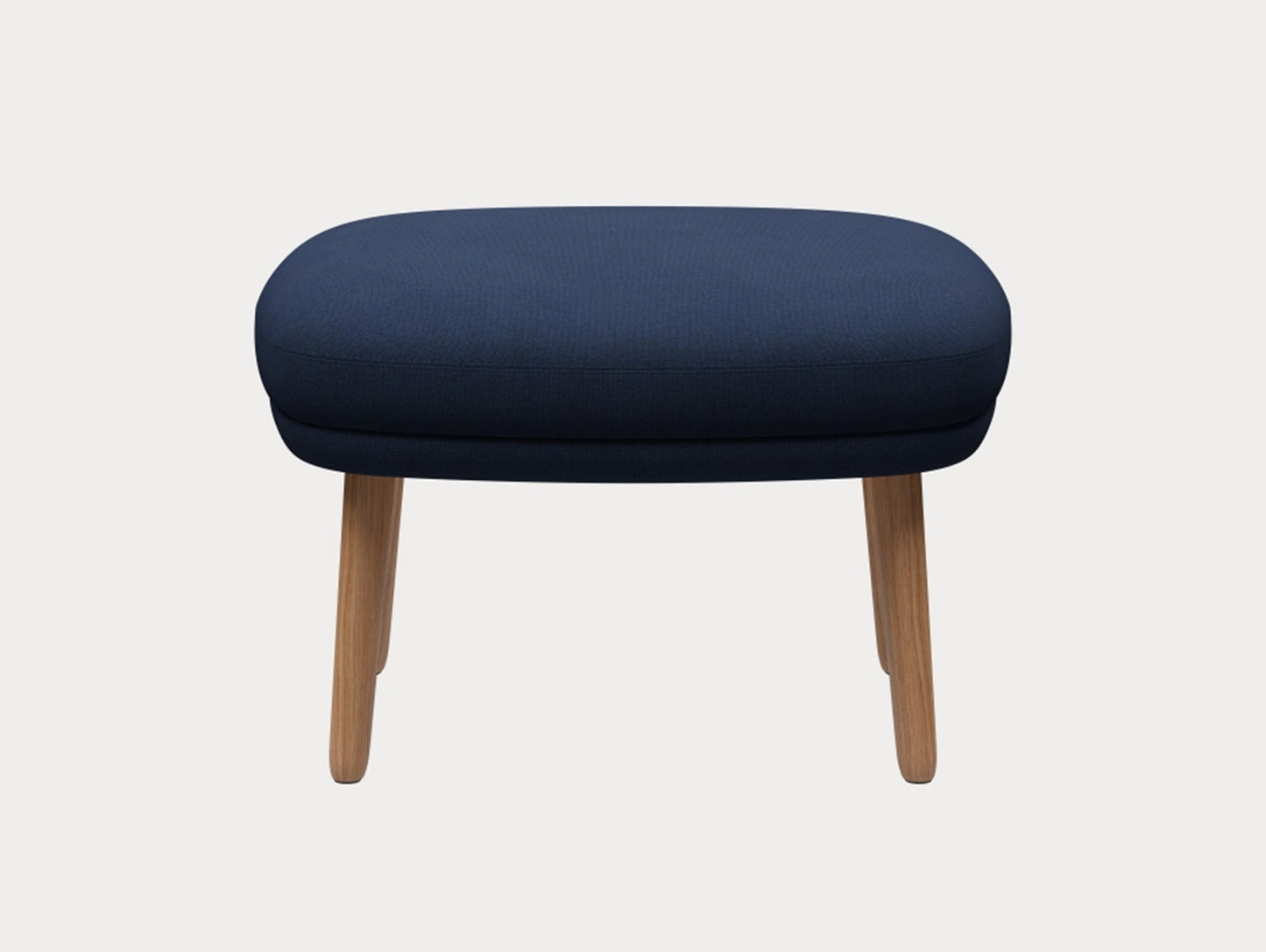 Fri Ottoman by Fritz Hansen - JH15 / 
Outside: Christianshavn 1155 / Seat: Christianshavn 1155