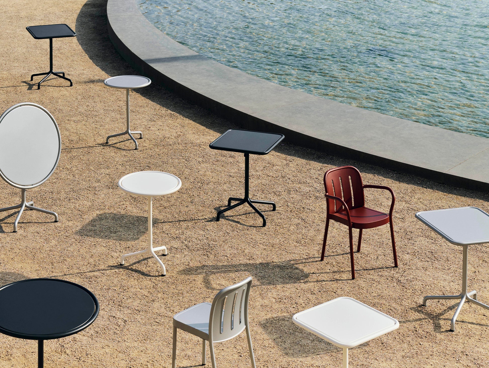 Deville Armchair by HAY 