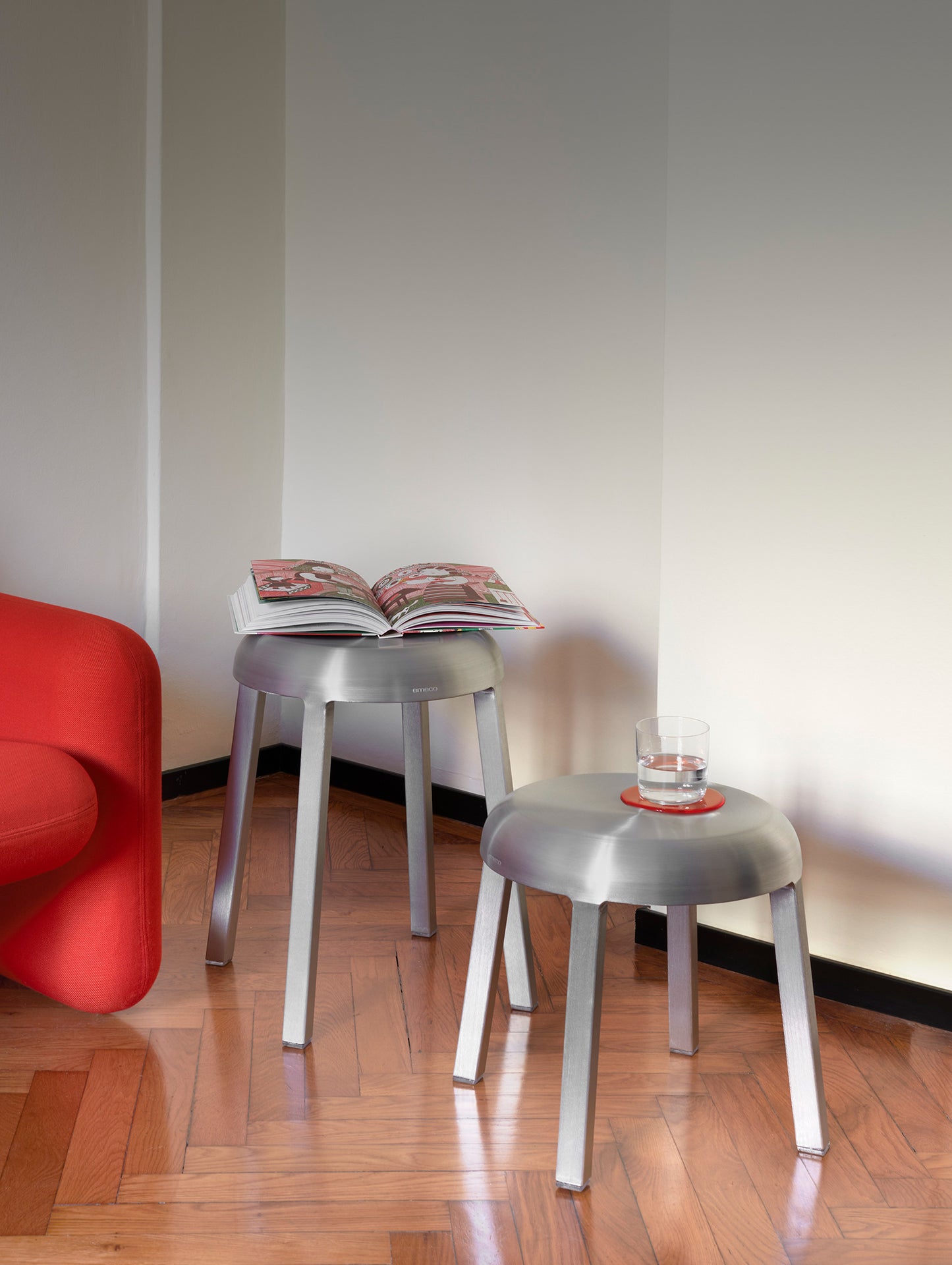 Za Small Stool