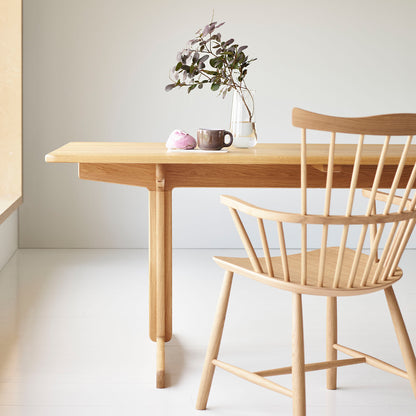 C64 Shaker Extendable Dining Table by FDB Mobler