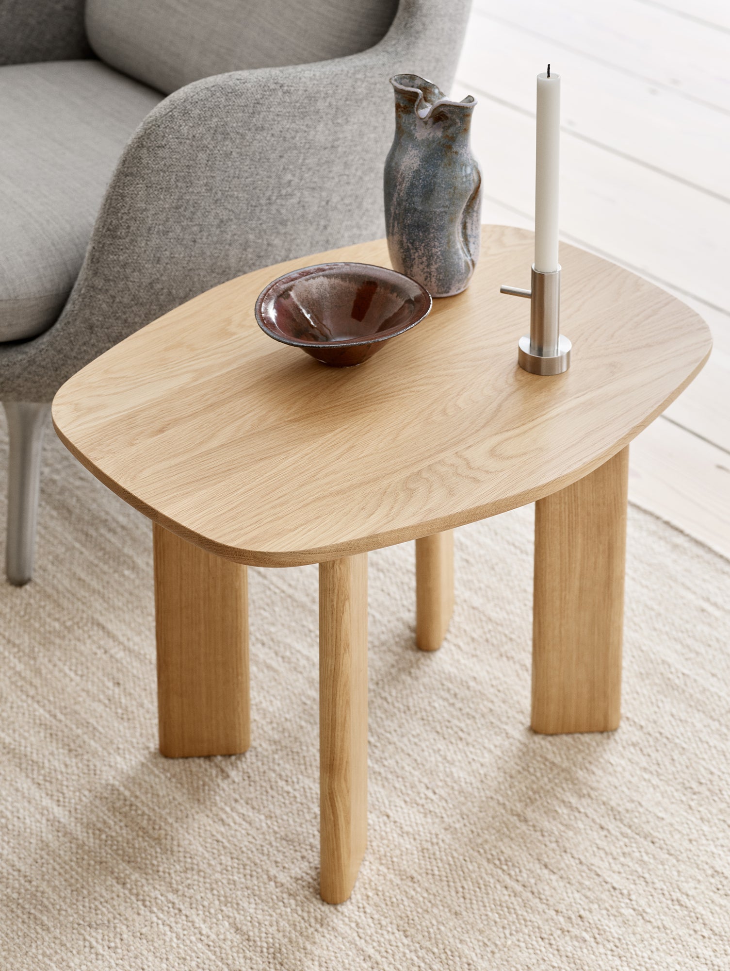 Analog Side Table (JH43A) by Fritz Hansen