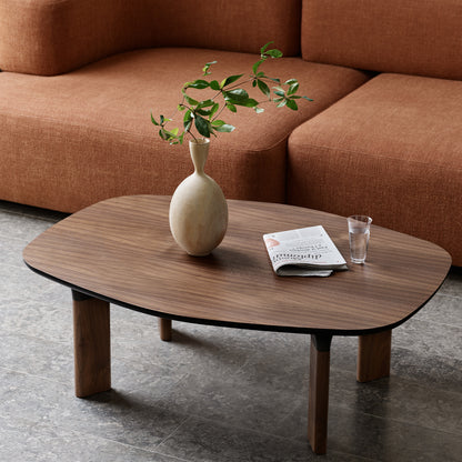 Analog Coffee Table (JH63A) by Fritz Hansen - Walnut