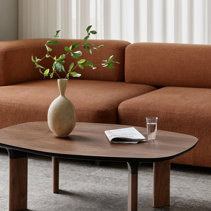 Analog Coffee Table (JH63A) by Fritz Hansen - Walnut