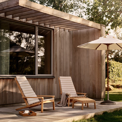 Between Lines Deck Chair by Fritz Hansen
