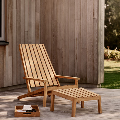 Between Lines Deck Chair by Fritz Hansen