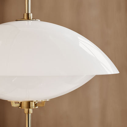 Clam Table Lamp by Fritz Hansen