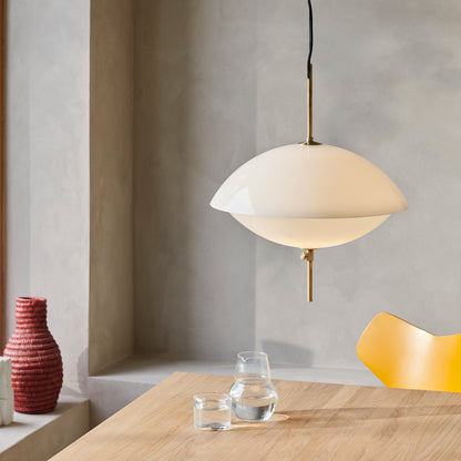 Clam Pendant Lamp by Fritz Hansen 
