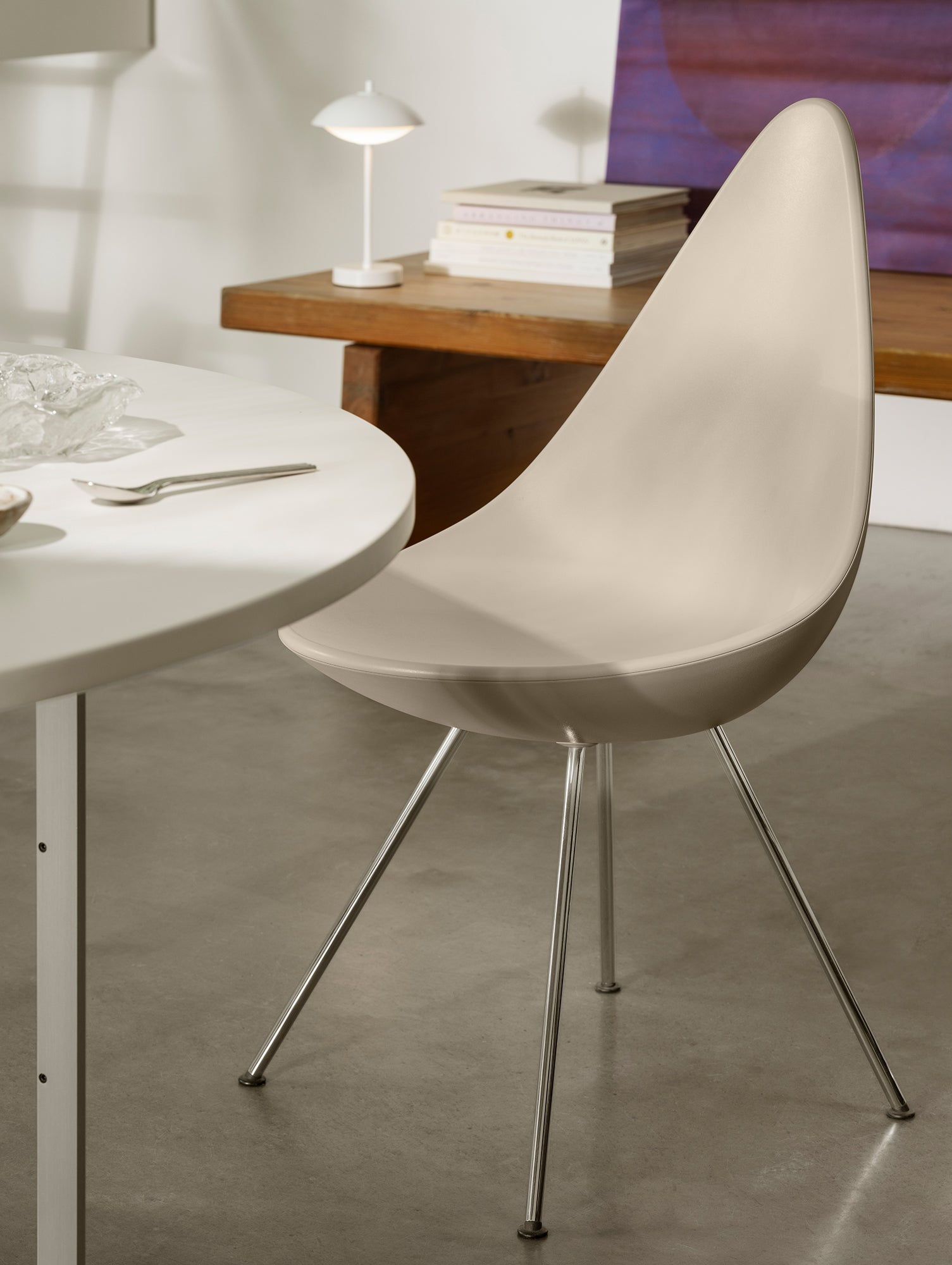 Drop Dining Chair Plastic (3110) by Fritz Hansen - Light Beige / Chromed Steel