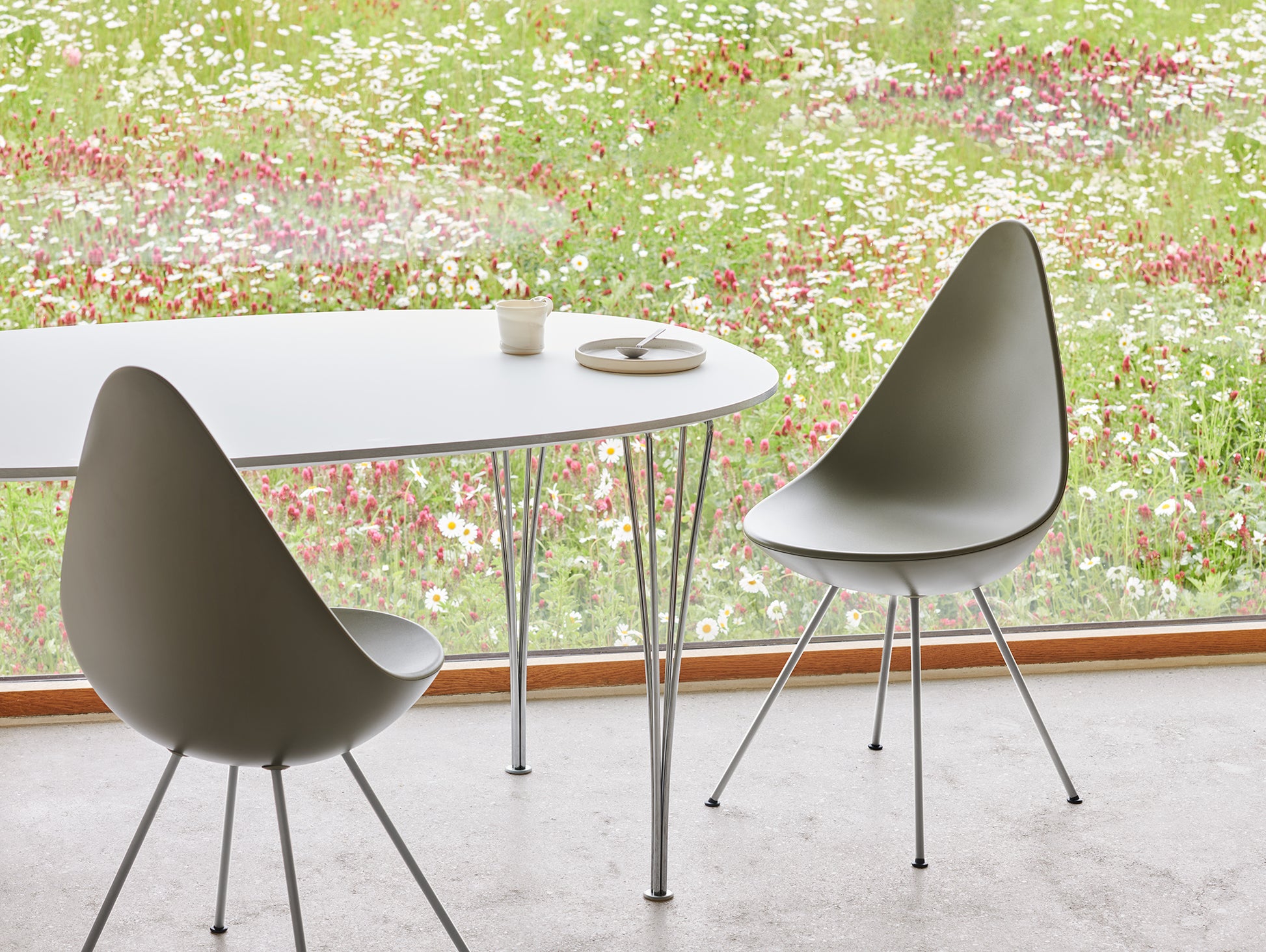 Drop Dining Chair Plastic (3110) by Fritz Hansen - Olive Green / Chrome Base