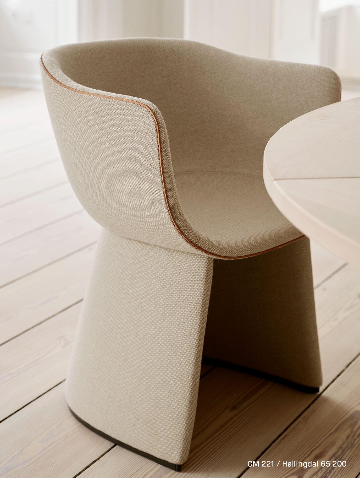 Monolit Armchair by Fritz Hansen - CM221 / Hallingdal 65 200