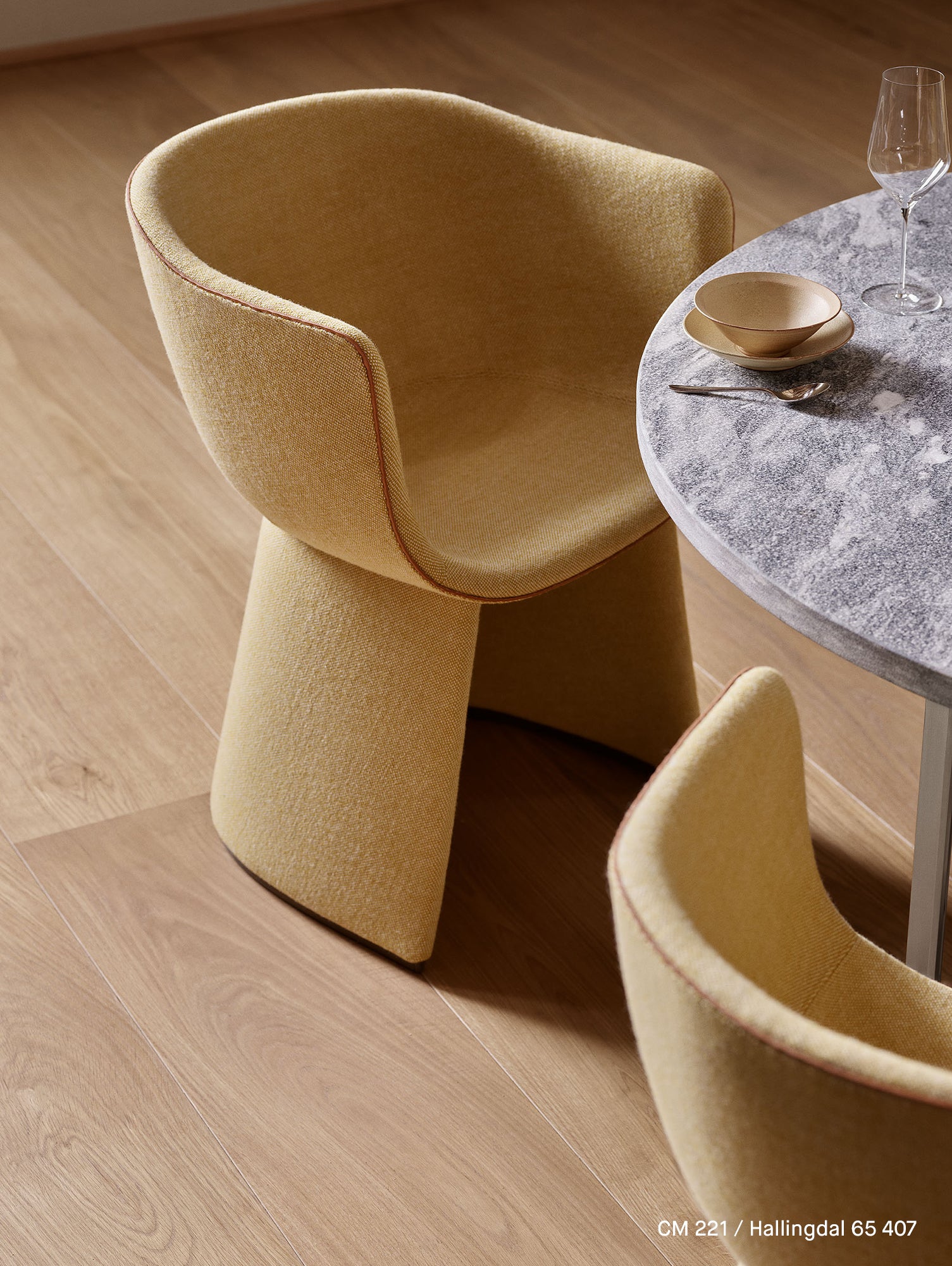 Monolit Armchair by Fritz Hansen - CM221 / Hallingdal 65 407