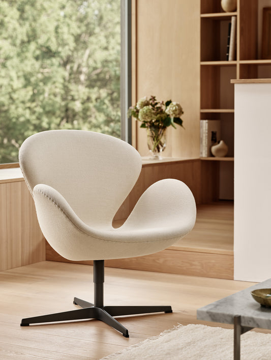 Swan Lounge Chair