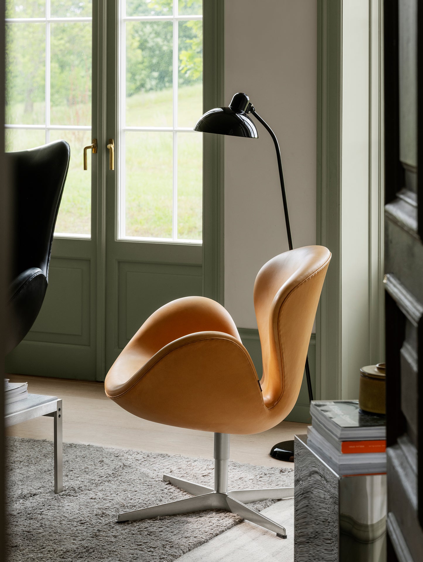 Swan Lounge Chair