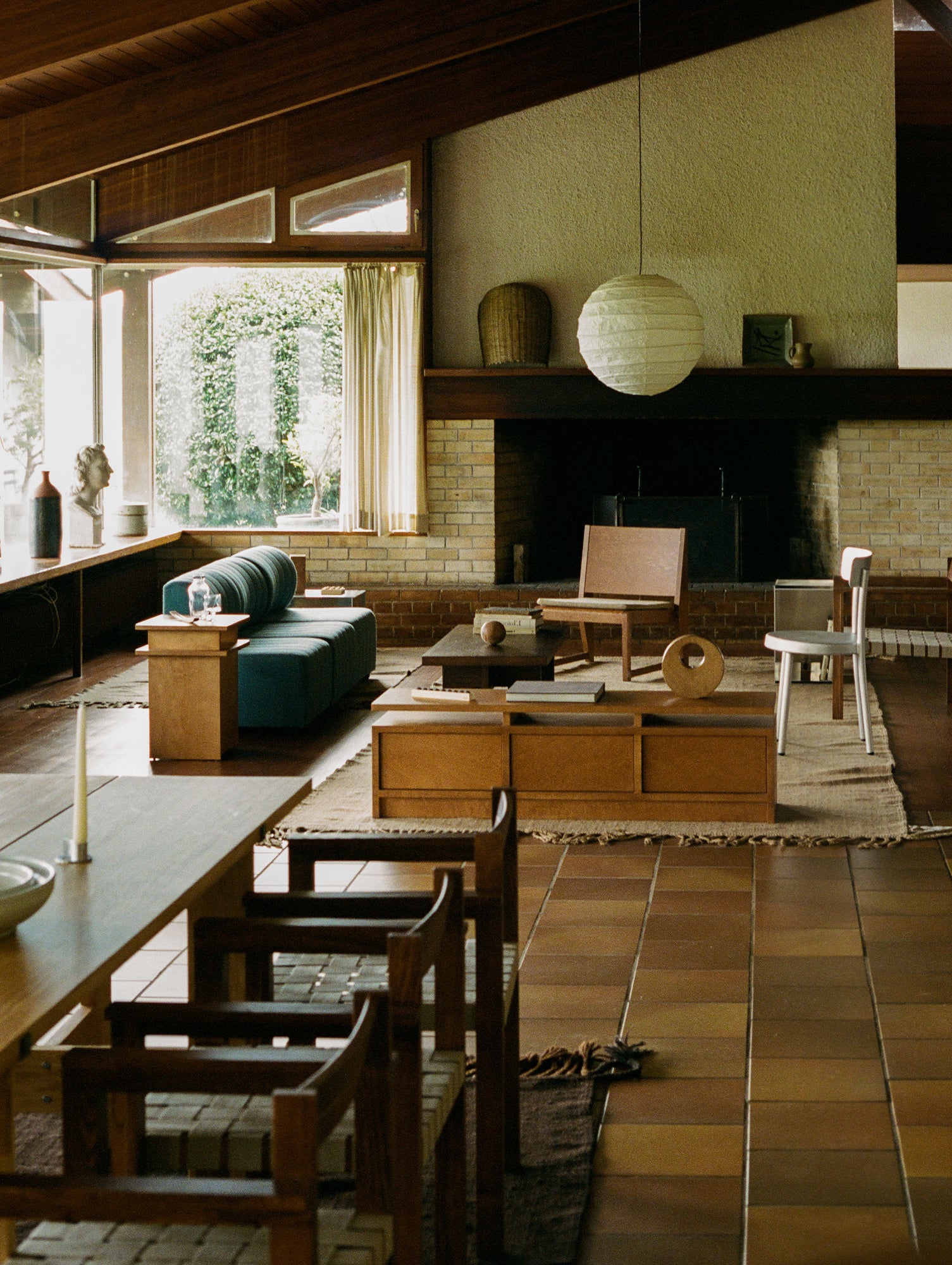 Ratio Console by Frama