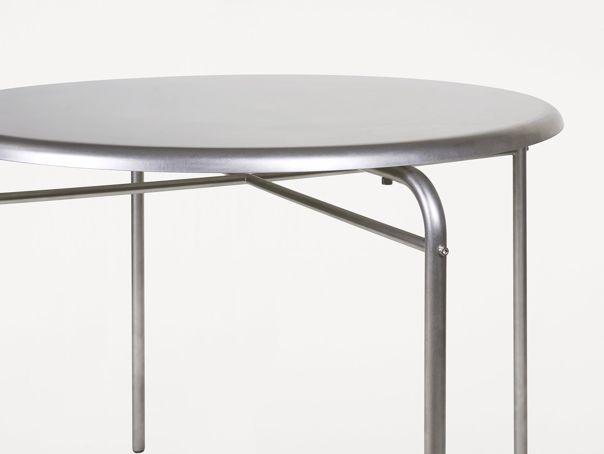 Petit Rond Table by Frama - Diameter 90 cm