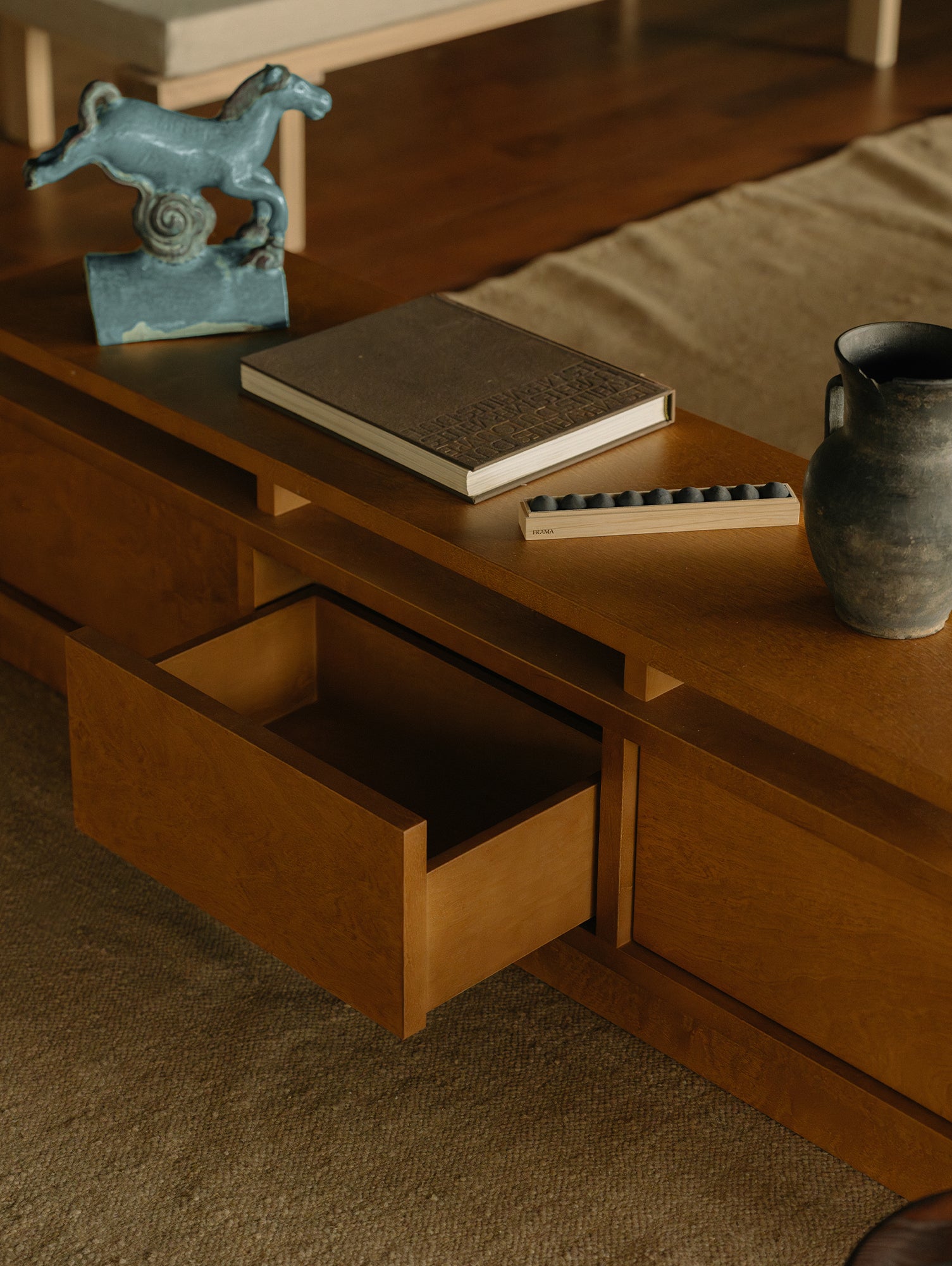 Ratio Console by Frama