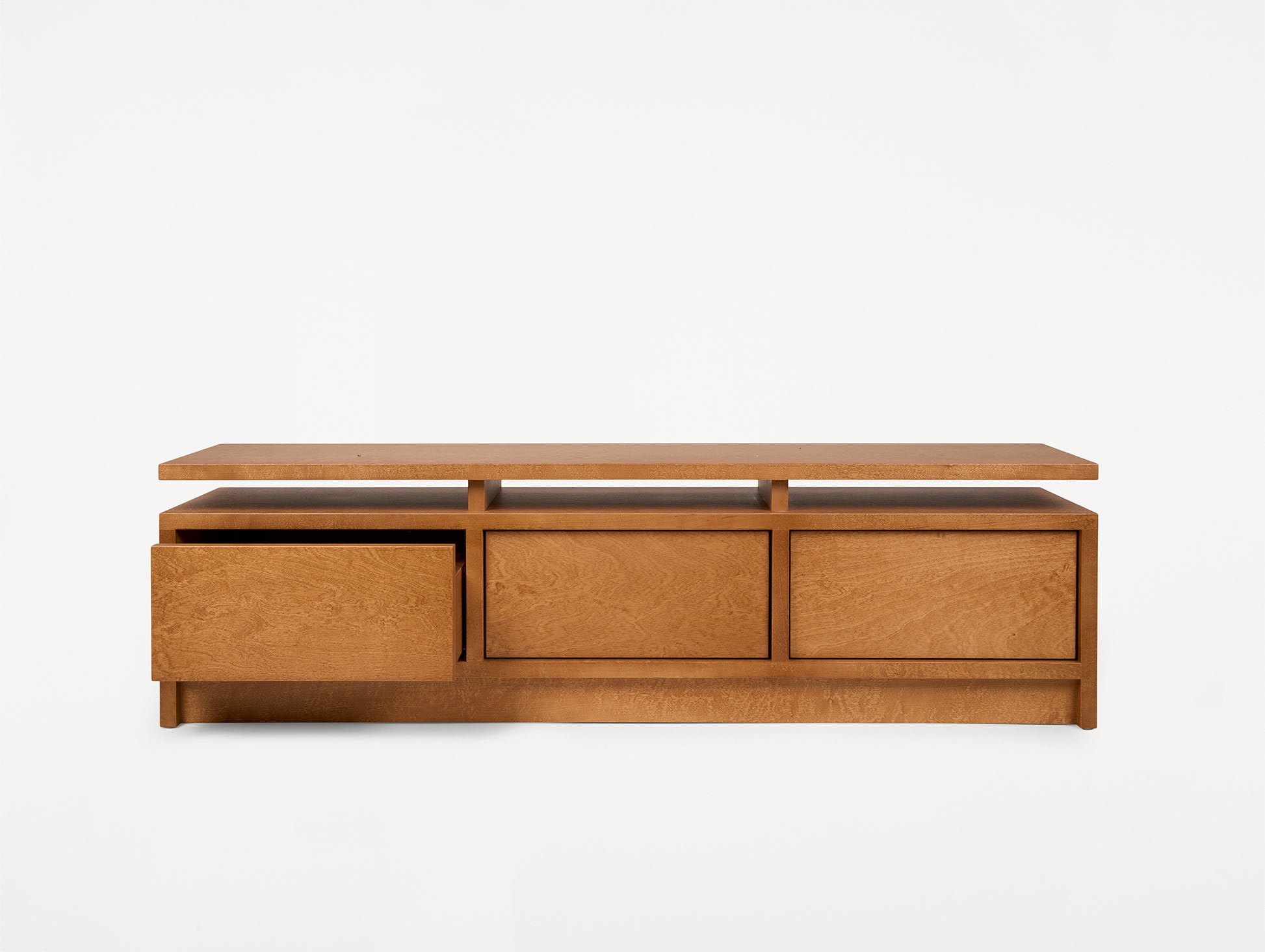 Ratio Console by Frama