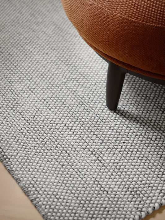 Rolf Rug by Fabula Living - 1114 Off White / Charcoal