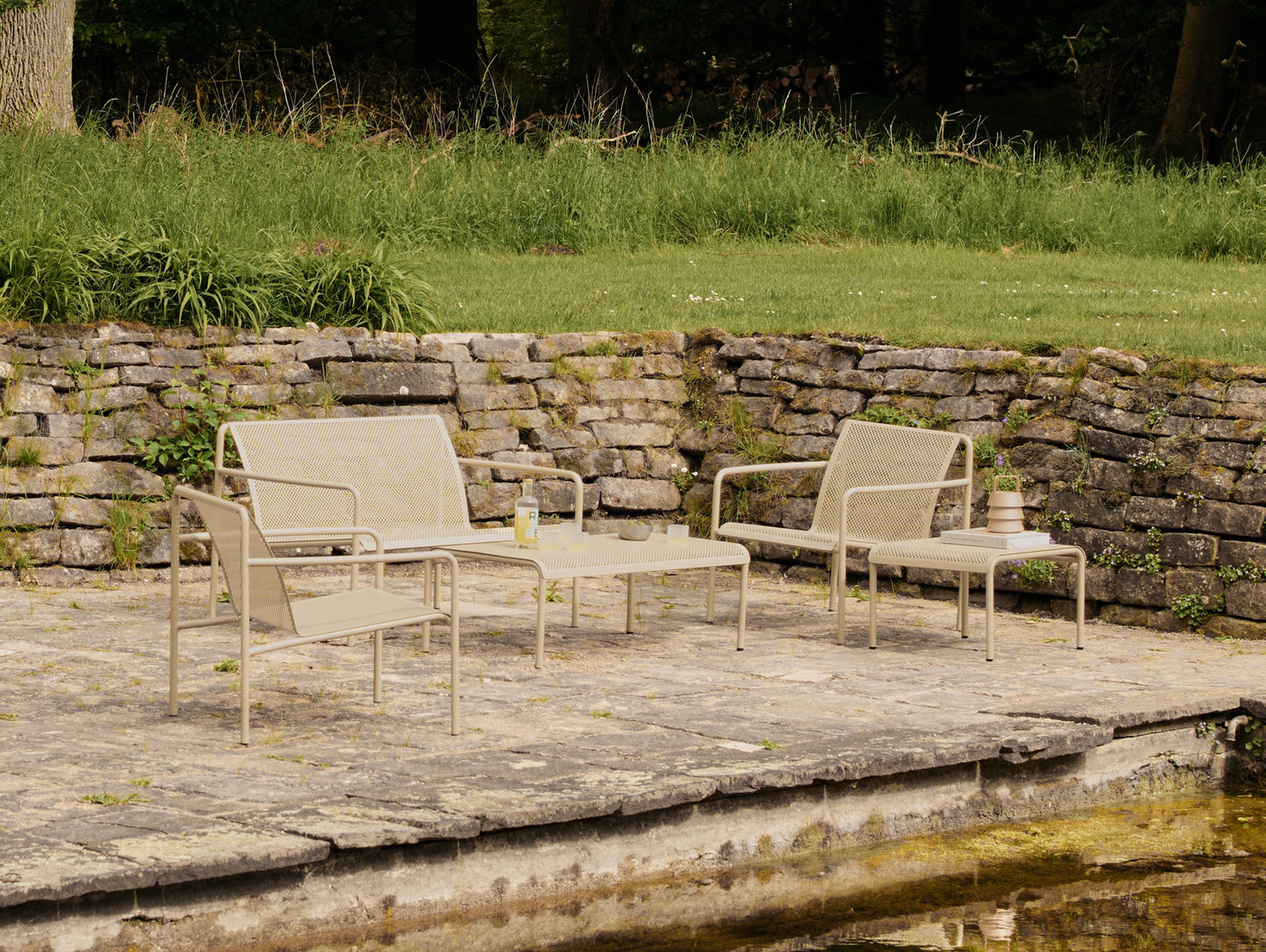 Dapple Low Table by Ferm Living - 114x57 cm / Cashmere