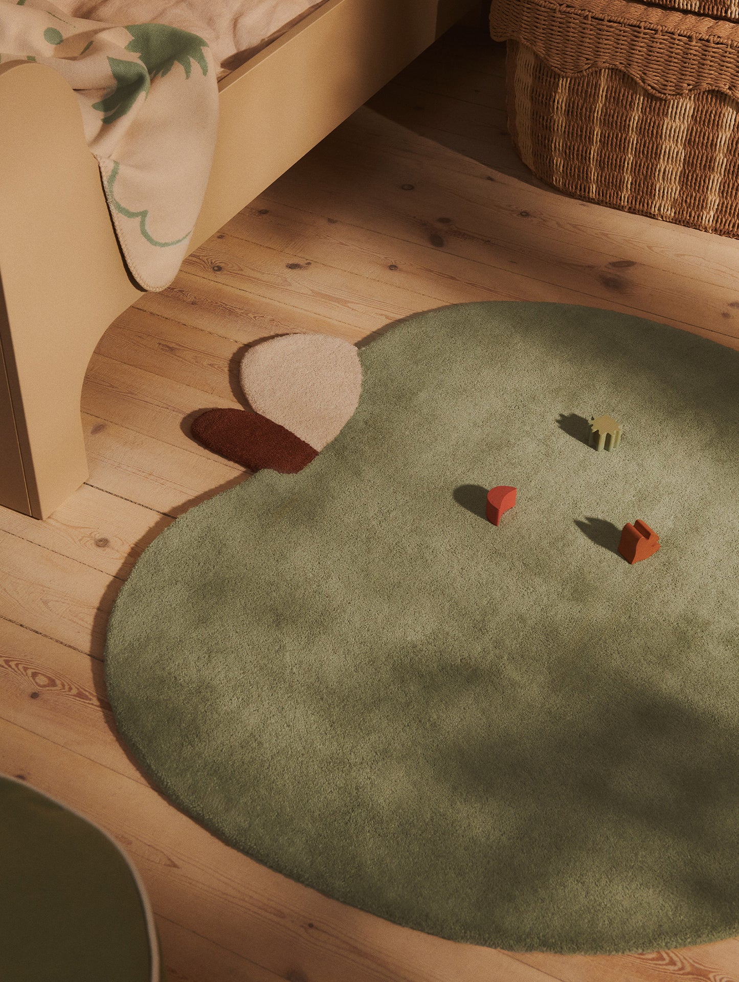 Apple Tufted Rug by Ferm Living - Tea Green