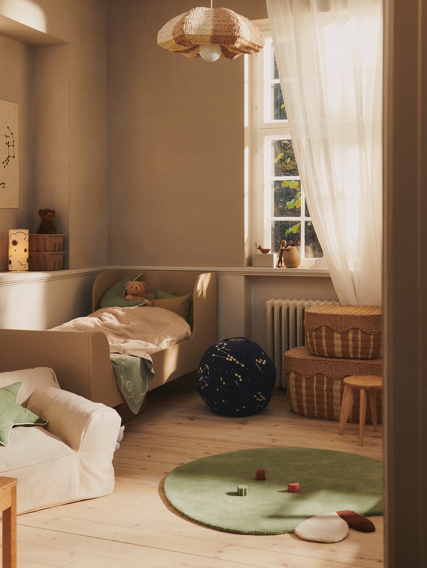 Apple Tufted Rug by Ferm Living - Tea Green