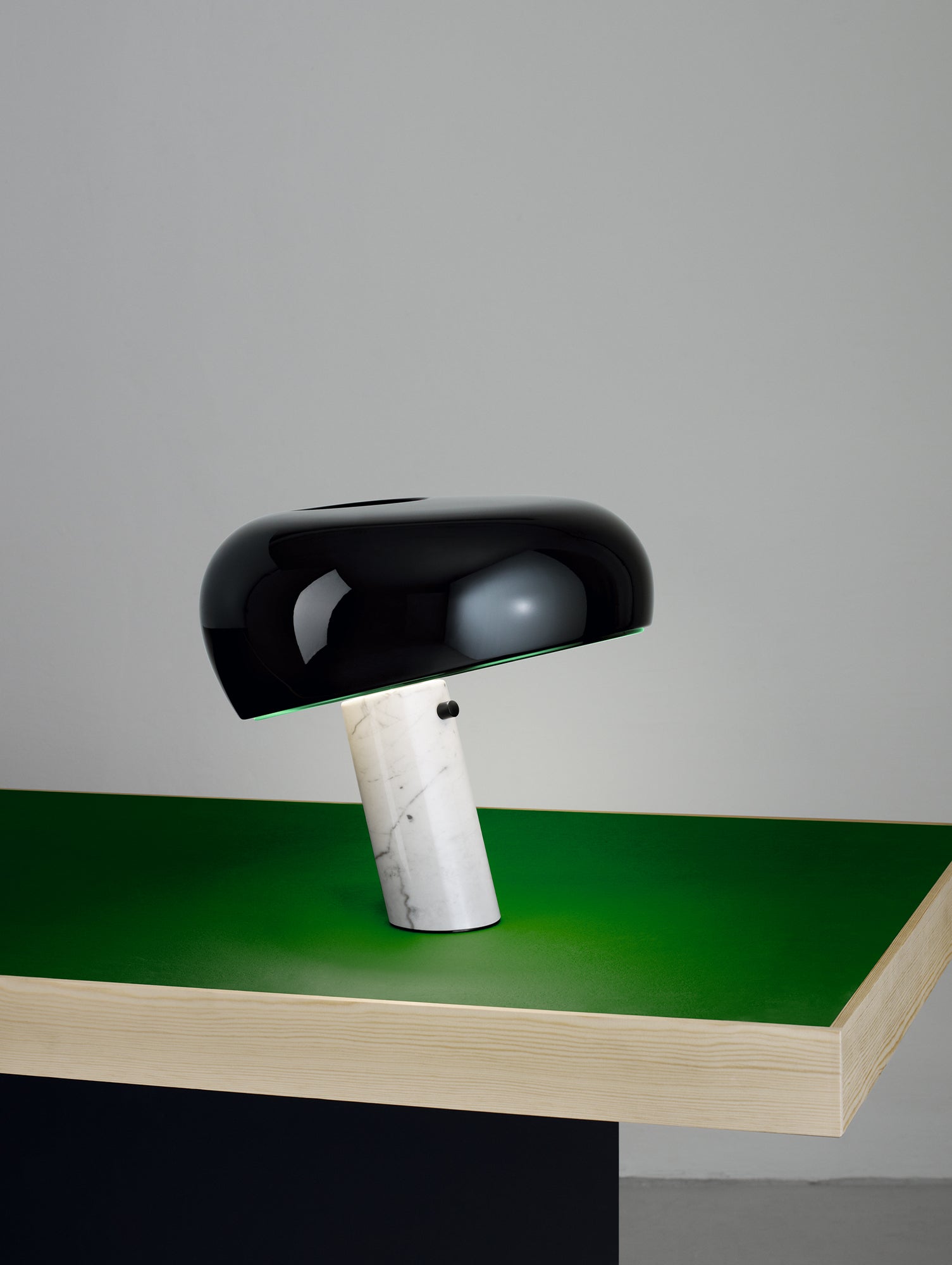 Snoopy Table Lamp by Flos - Black