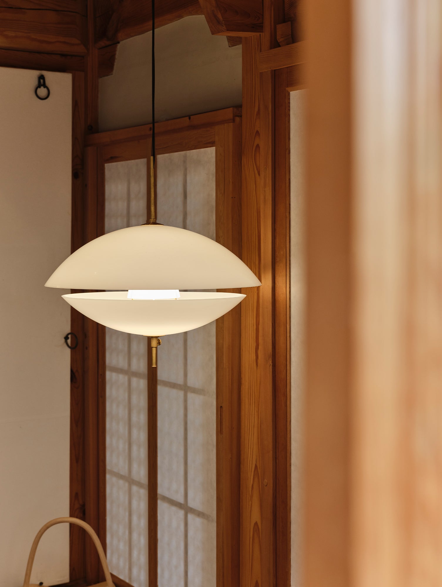 Clam Pendant Lamp by Fritz Hansen 