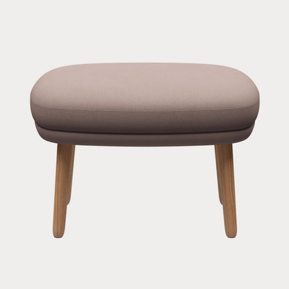 Fri Ottoman by Fritz Hansen - JH15 / 
Outside: Christianshavn 1130 / Seat: Christianshavn 1130