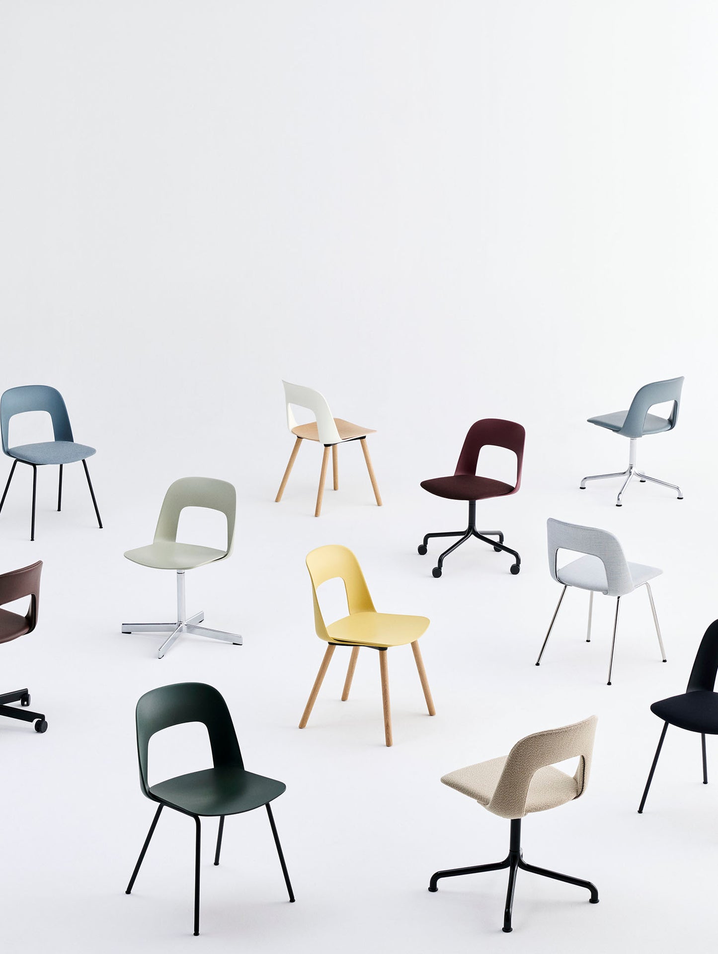 Layout Chair - Swivel Base by HAY