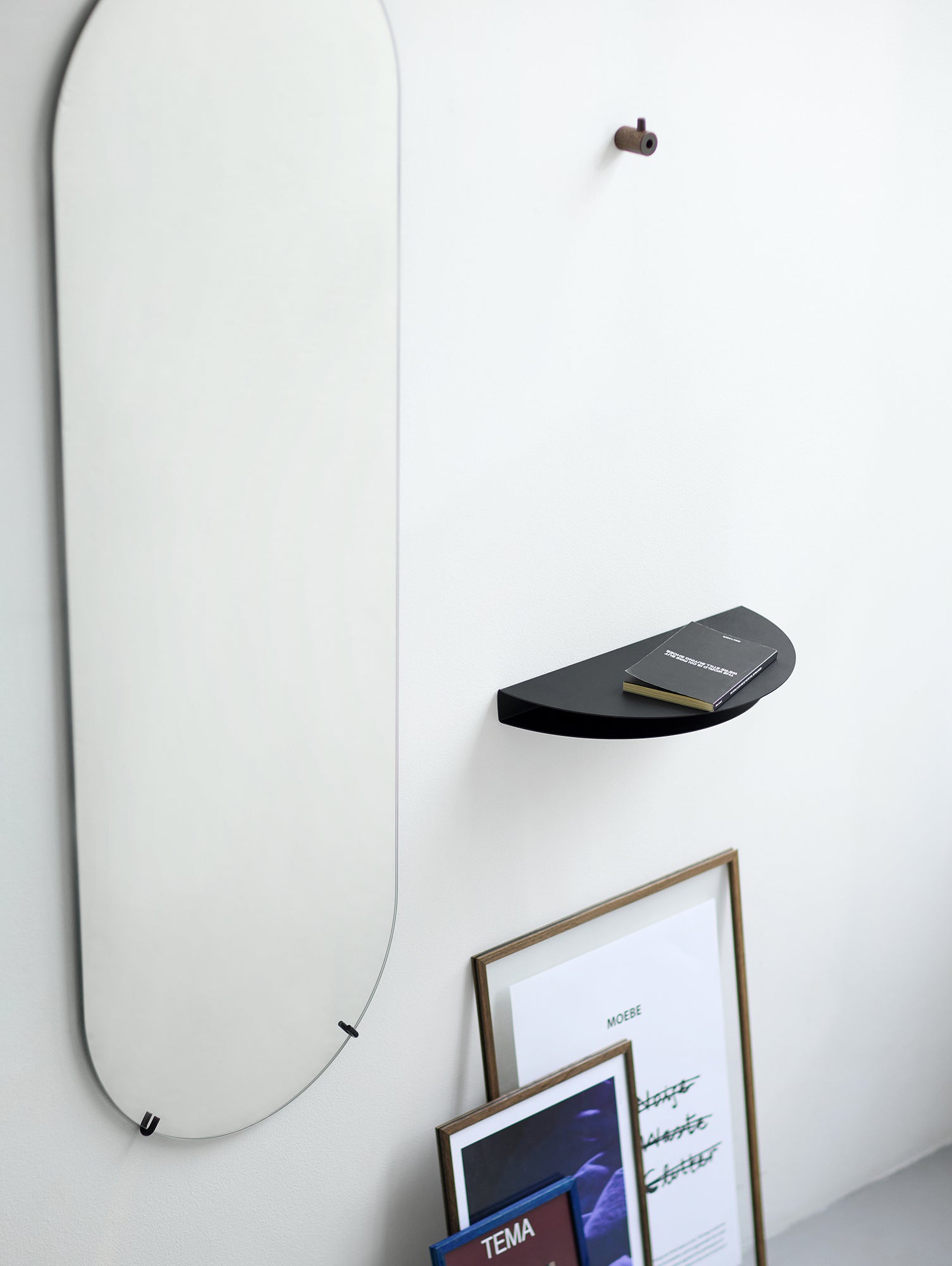 Half Moon Shelf by Moebe - Black