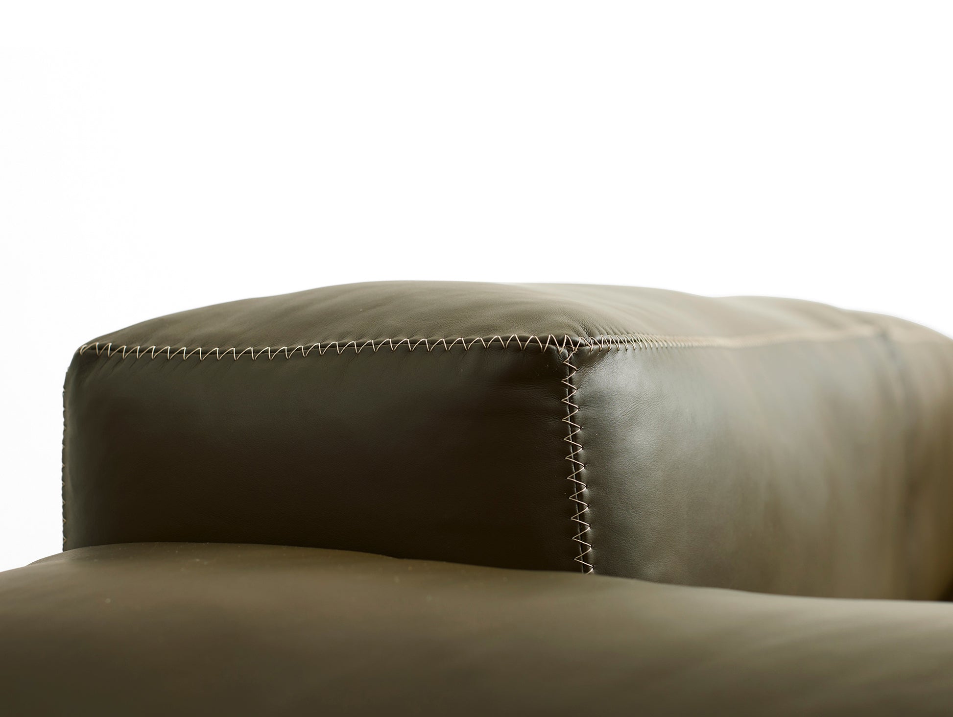 Mags Soft 2.5 Seater Sofa (Low Armrest) by HAY - Combination 1 / Sense Forest / Beige Stitching