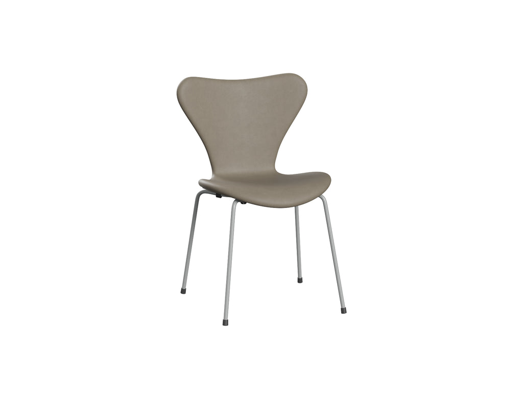 Series 7™ 3107 Dining Chair (Fully Upholstered) by Fritz Hansen - Nine Grey Steel / Essential Light Grey Leather