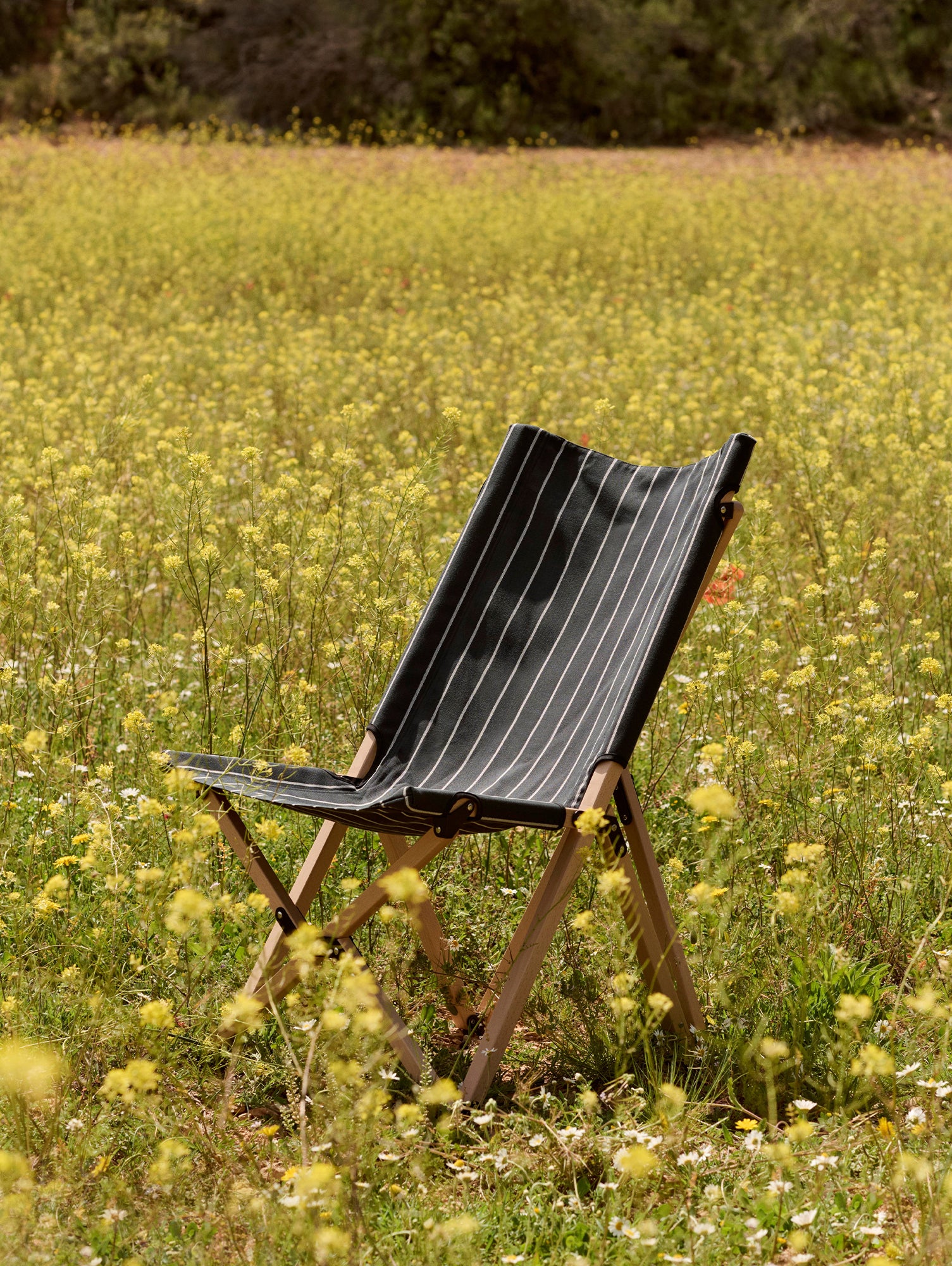 Outdoor Market Folding Chair by HAY - Black with Beige Stripe