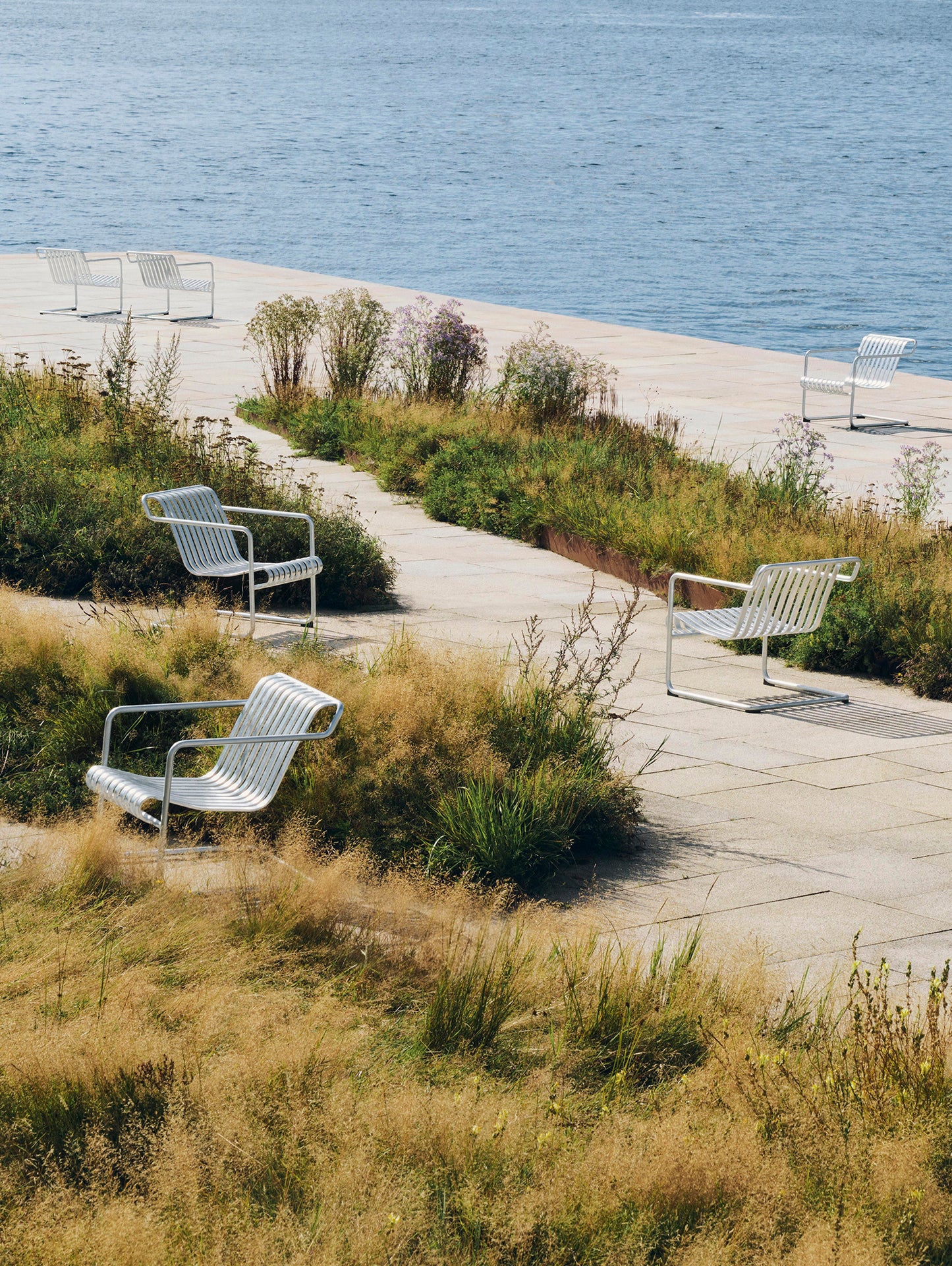 Palissade Cantilever Lounge Chair Low by HAY - Hot Galvanised