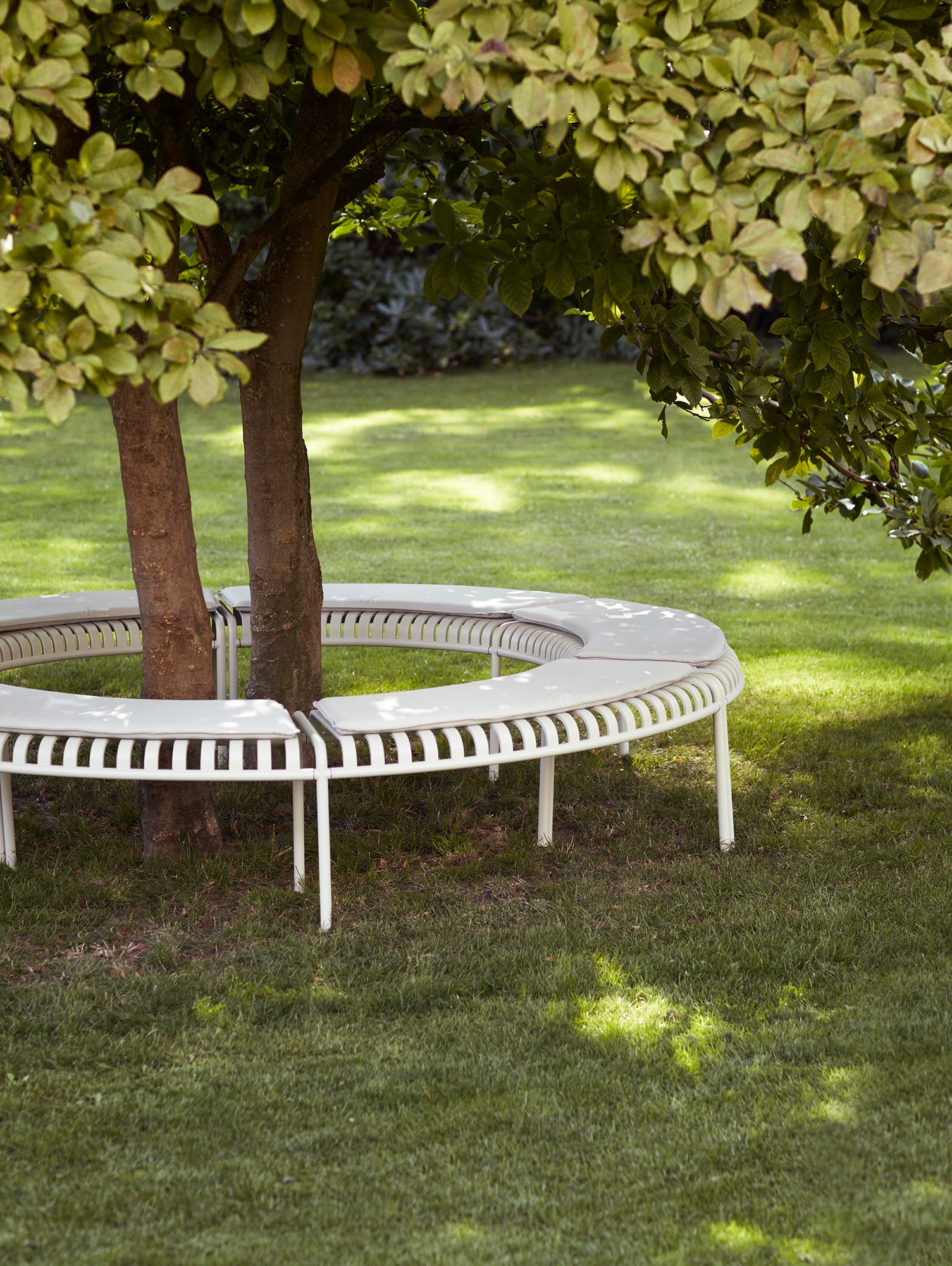 Palissade Park Bench by HAY - Cream White