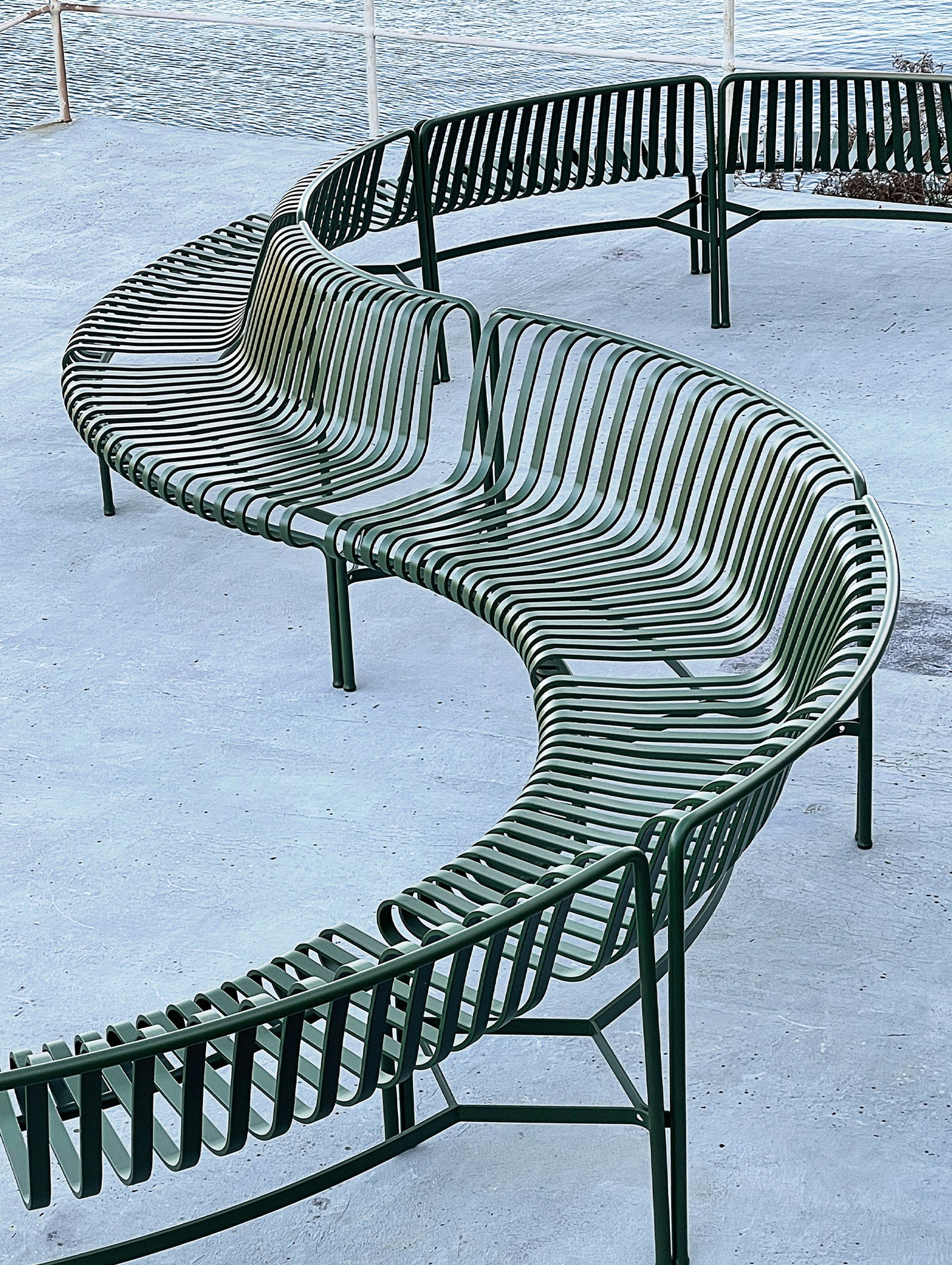 Palissade Park Dining Bench - In-In Starter Set