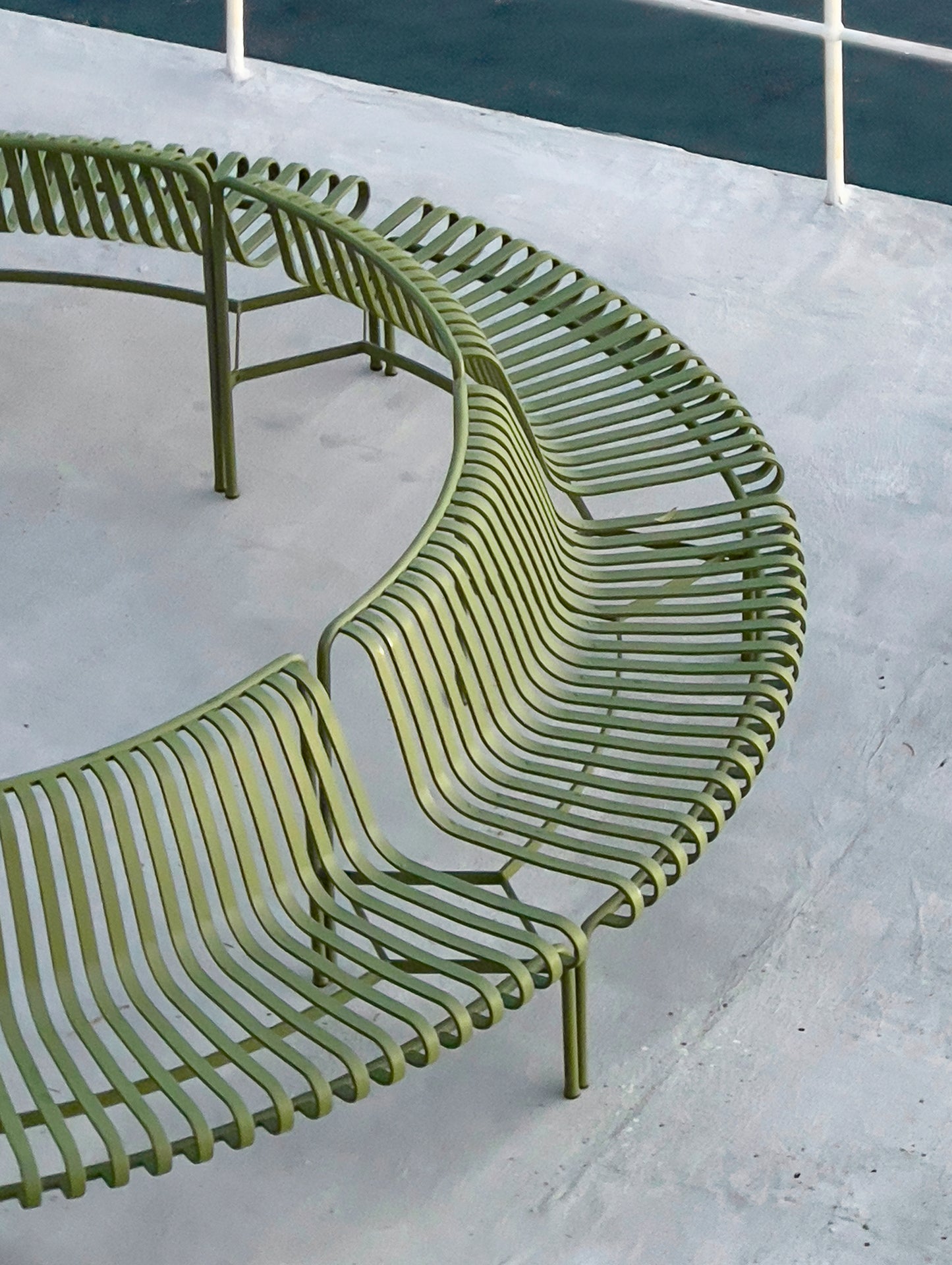 Palissade Park Dining Bench - Out-Out Starter Set by HAY - Olive