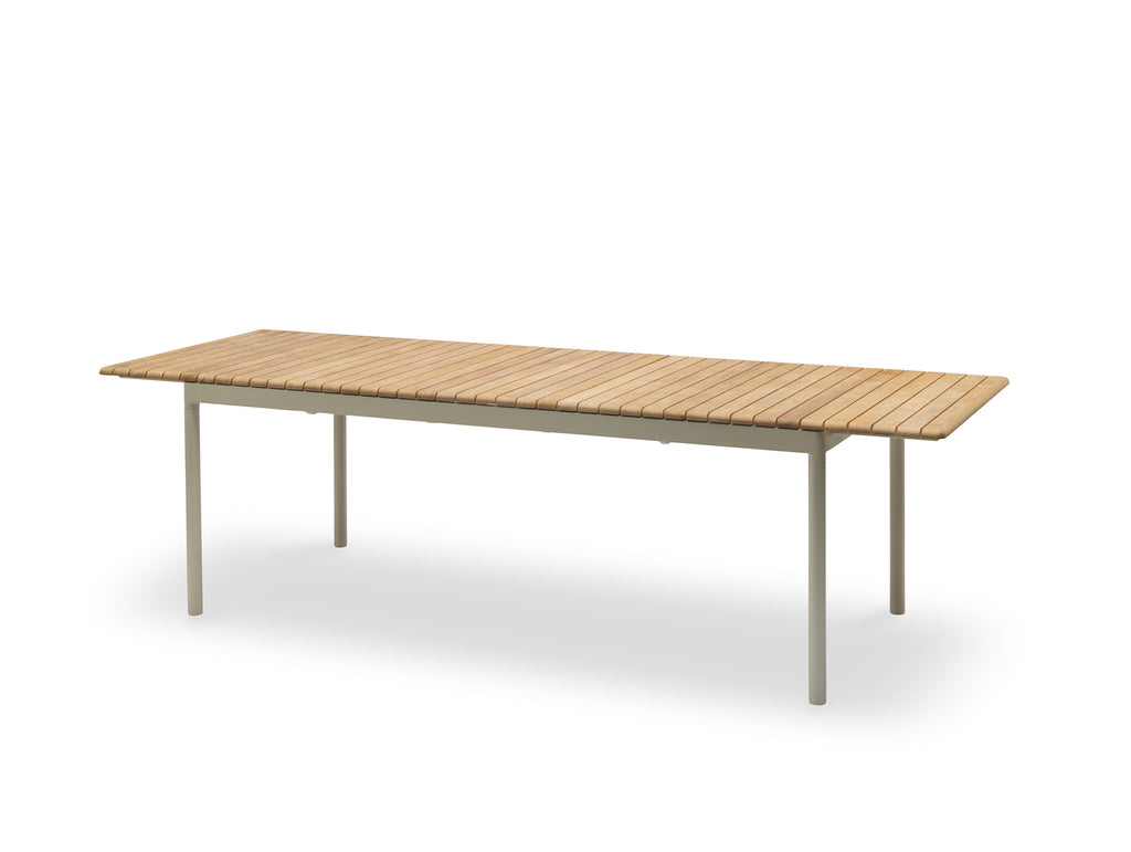 Pelagus Table with 1 Extension Plate by Skagerak