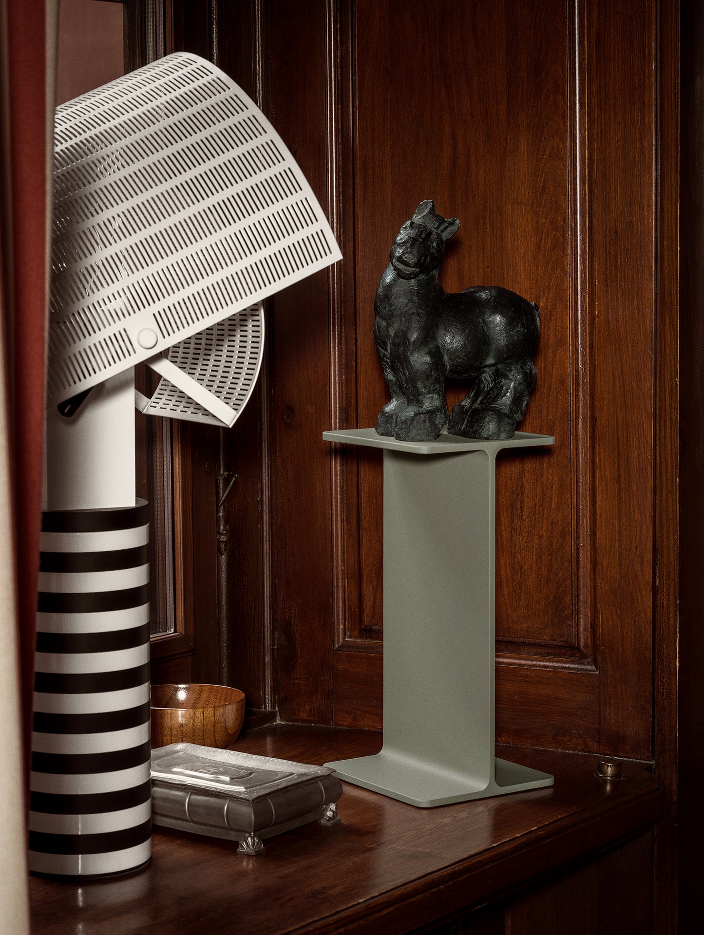 Museum Pedestal by String - Green