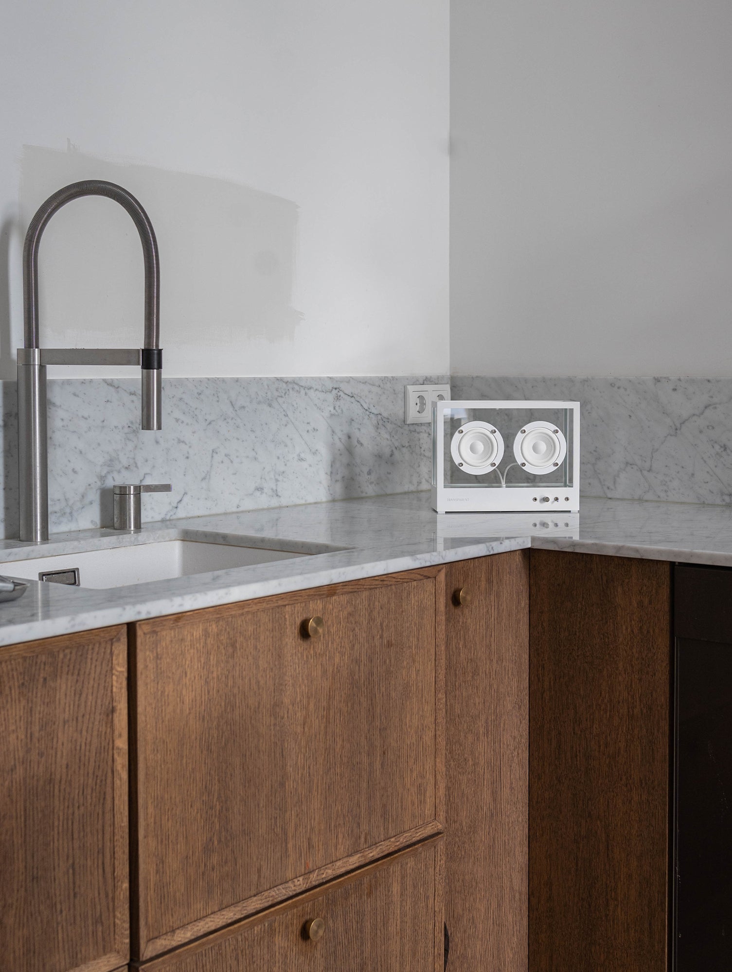 Small Transparent Speaker by Transparent - White