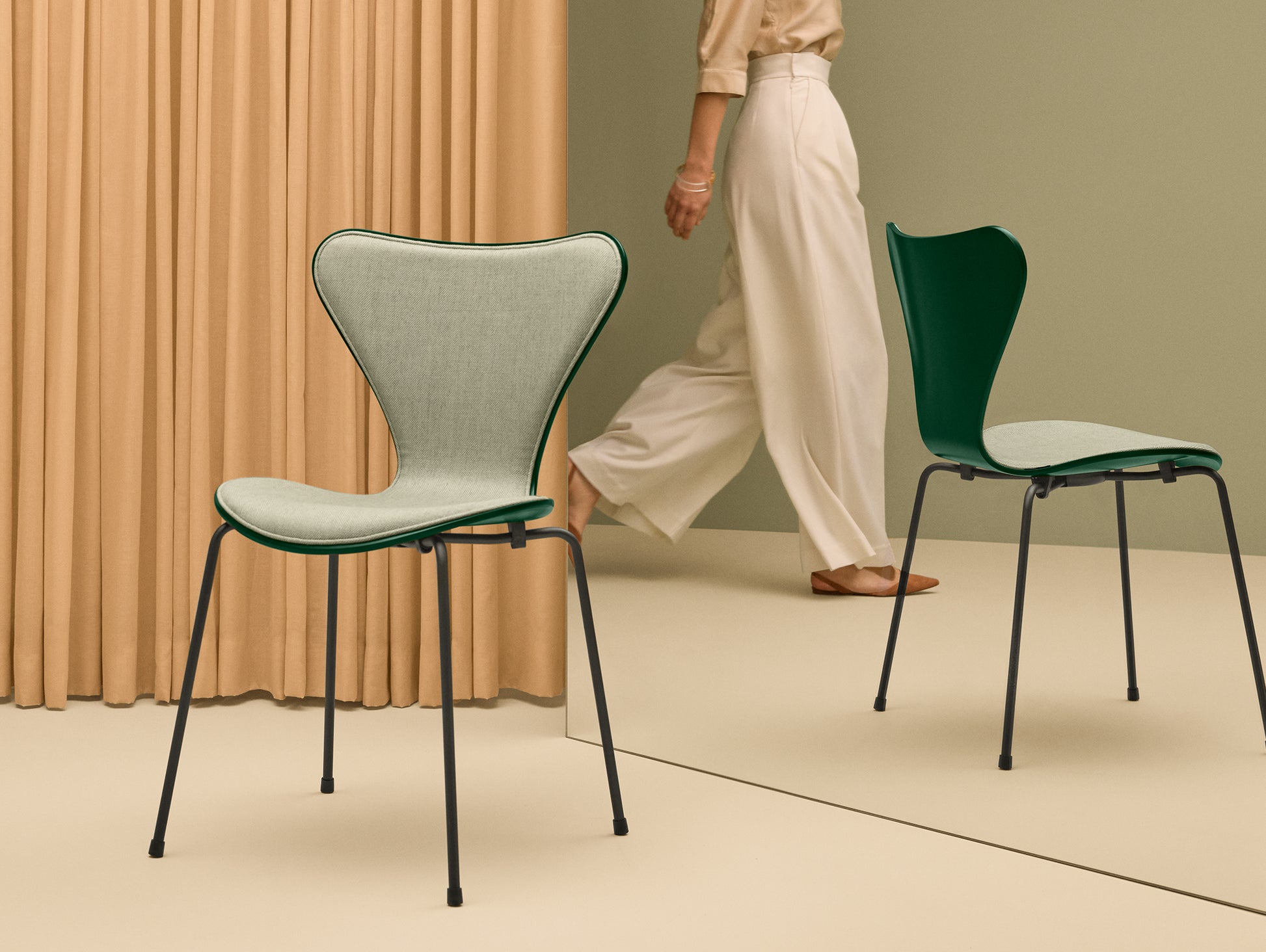 Series 7™ 3107 Dining Chair (Front Upholstered) by Fritz Hansen - Brown Bronze Steel / Front: Sunniva 3 132 / Back: Evergreen Lacquered Veneer