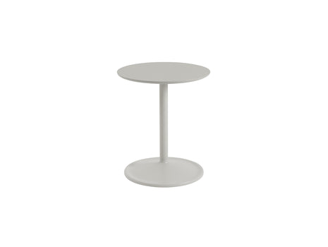 Soft Side Table by Muuto - Diameter : 41 cm / Height: 48 cm in grey linoleum top and grey aluminum base