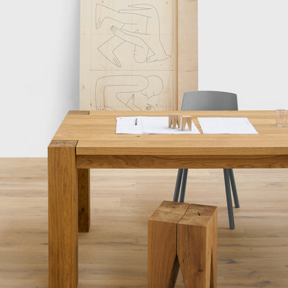Backenzahn Stool by e15