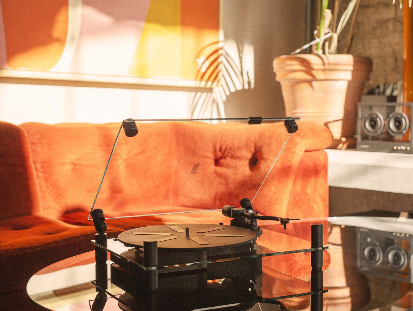 Transparent Turntable by Transparent - Black