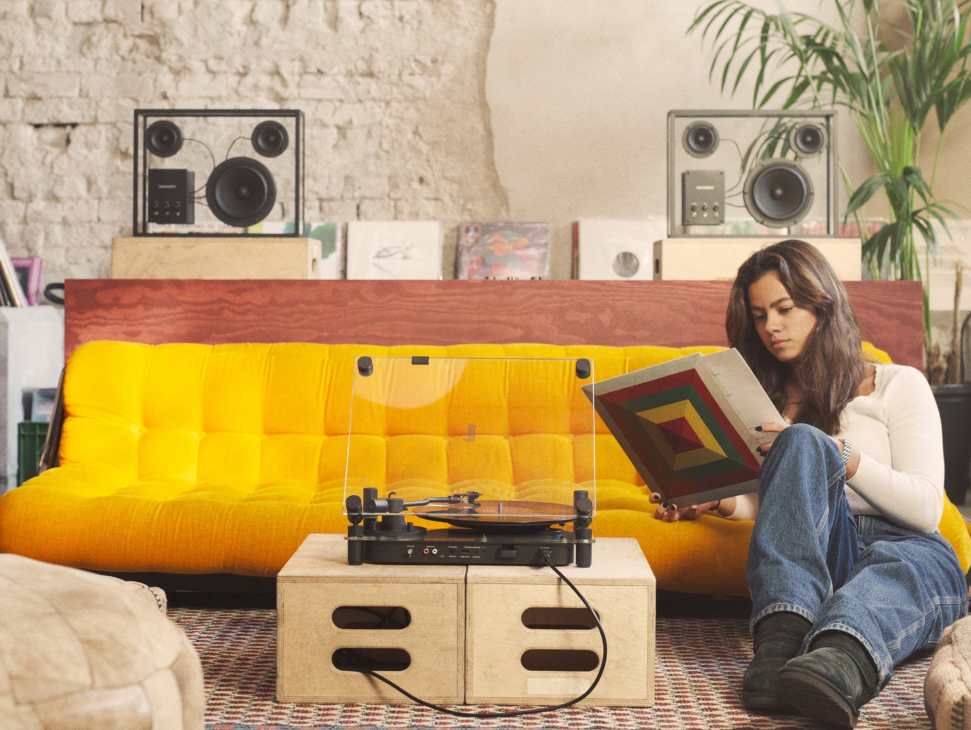 Transparent Turntable by Transparent - Black