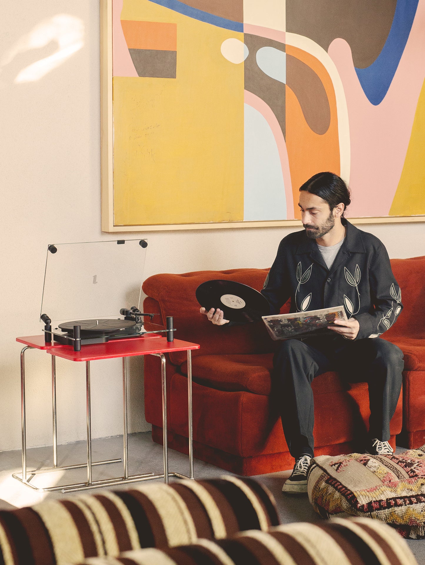 Transparent Turntable by Transparent - Black